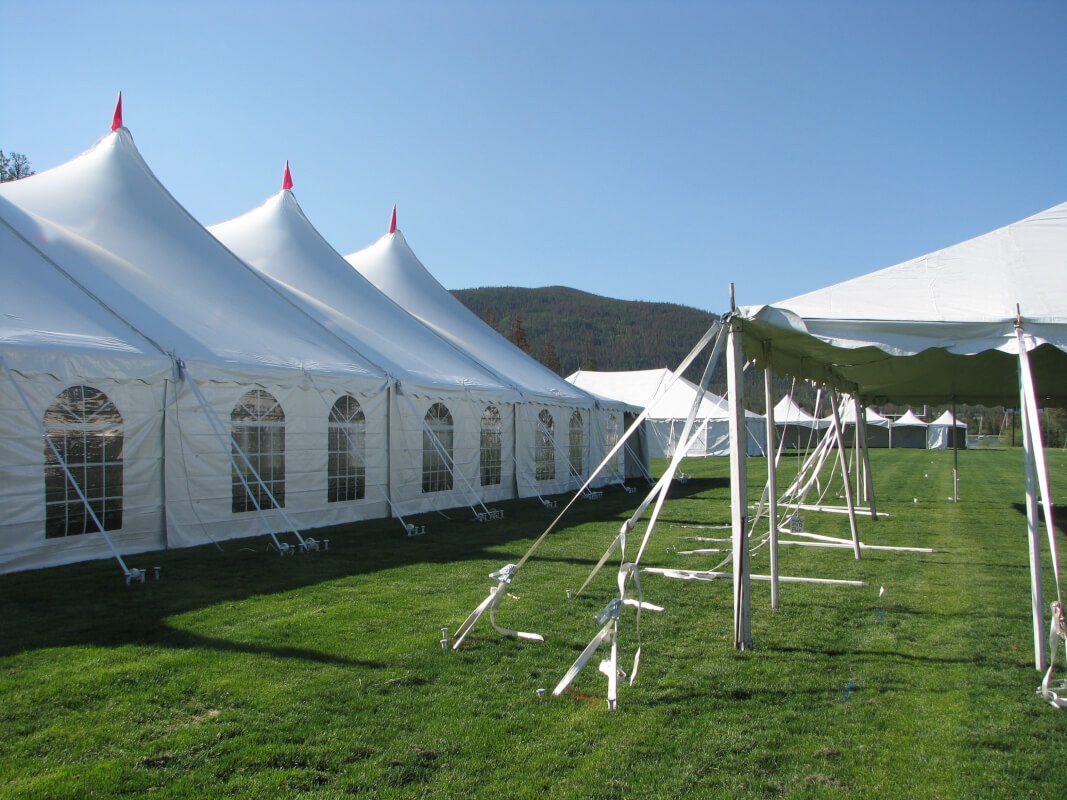 Minimize humidity inside wedding tent