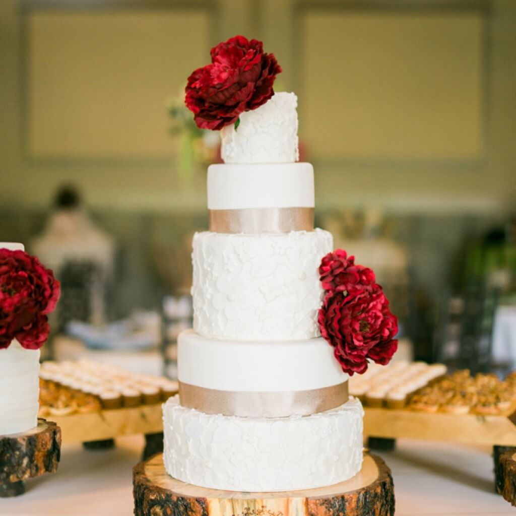 Cake Photos by Meigan Canfiel Photography